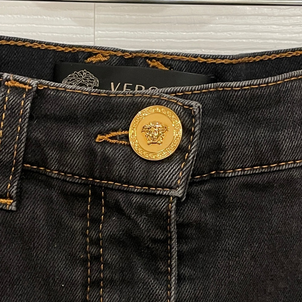 VERSACE Jeans - Picture 5 of 16